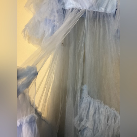 Pregnant photos blue dress size medium - Picture 5 of 11